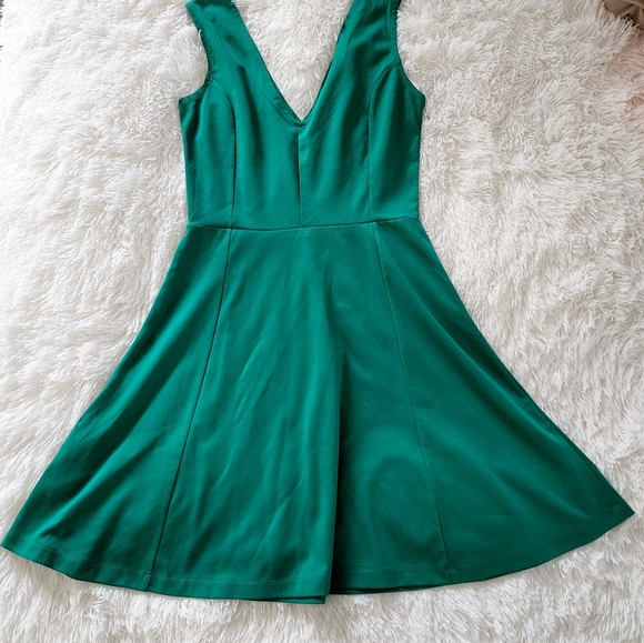 H&M Emerald Green A-Line Knit Dress, Sz Sm - Picture 4 of 12